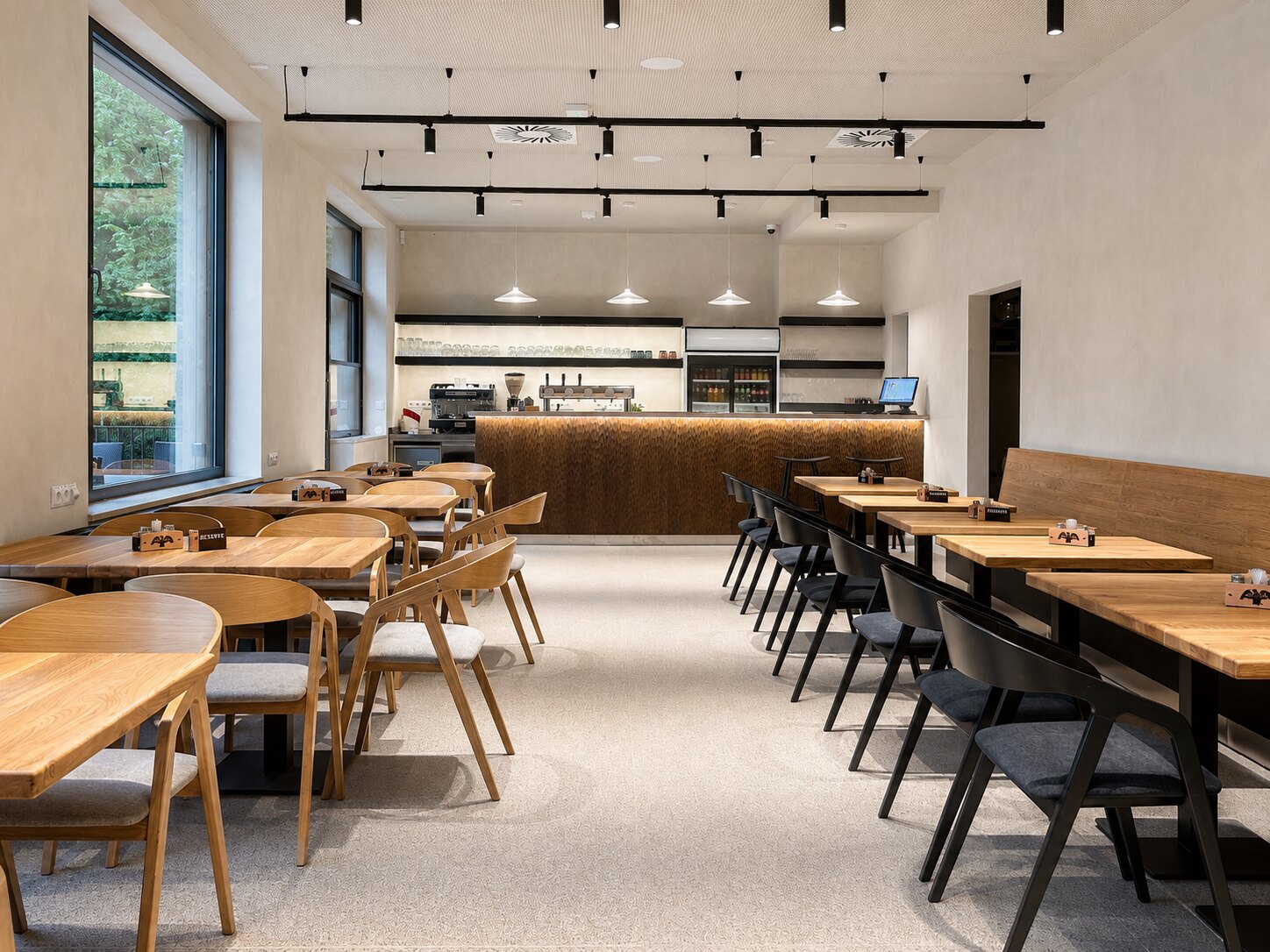 Restaurant Javorka préparé pour accueillir les hôtes